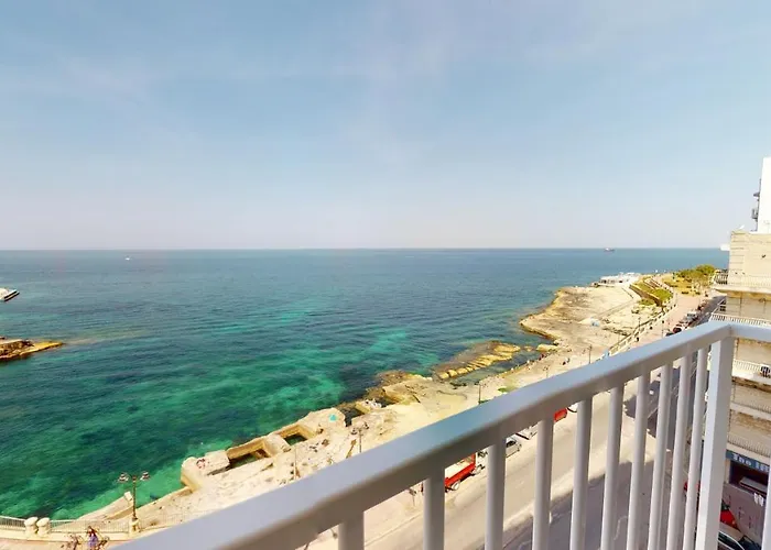 6Th Floor Seafront Apartment With Open Sea Views