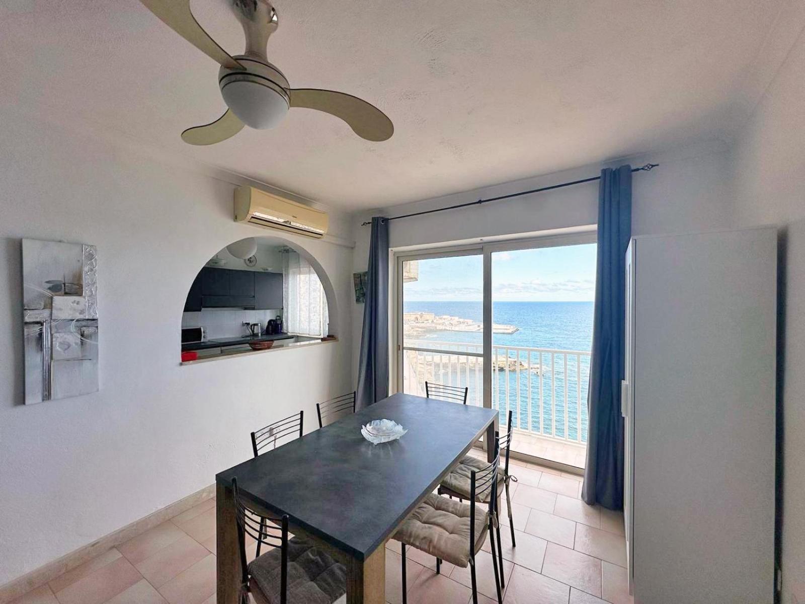 Apartament 6th Floor Seafront With Open Sea Views